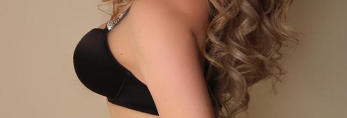 69 Girls ༄༄ 8826243211 Call Girls In Zakir Nagar Delhi NCR